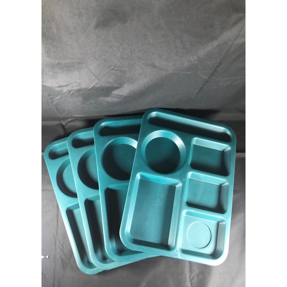 Plastic Divided Food Trays (4)
